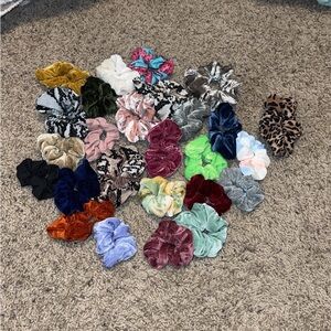 Assorted scrunchies